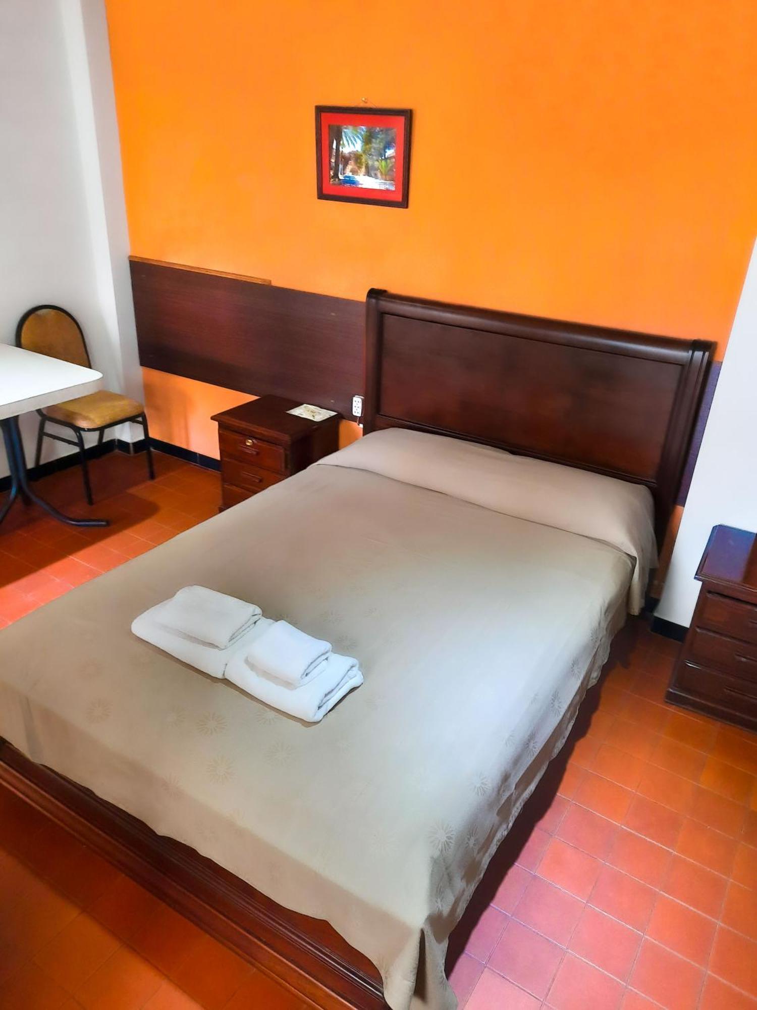 Cittadella Hostal Sucre Exterior photo